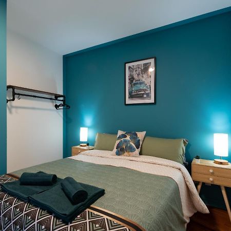 Апартаменты Le Phenix - Hypercentre 16 Personnes Garage Gratuit Wifi Jardin Barbecue Proche Parc Tete D'Or Вийёрбан Экстерьер фото